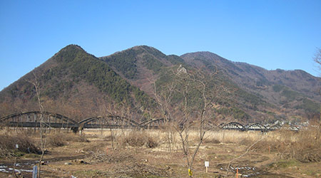 昭和橋と葛尾山